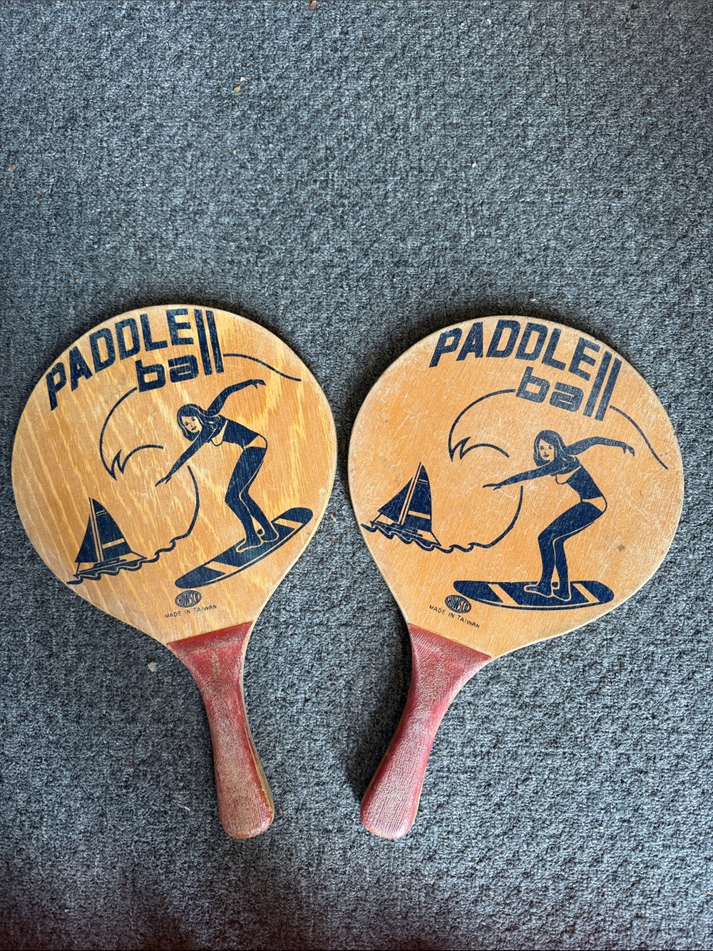 Vintage Wooden Beach Paddle Set –